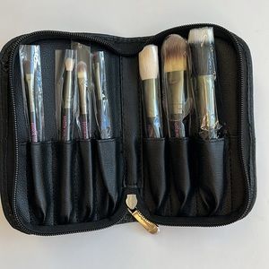 M.A.C Cosmetics Hello Kitty Brush Set